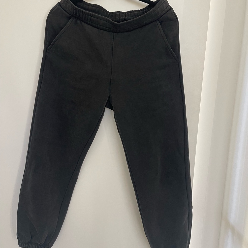 Parke Halloween 2025 Set Sweatshirt L/XL Sweatpants S/M NWT – Rare Sold Out - Picture 6 of 8